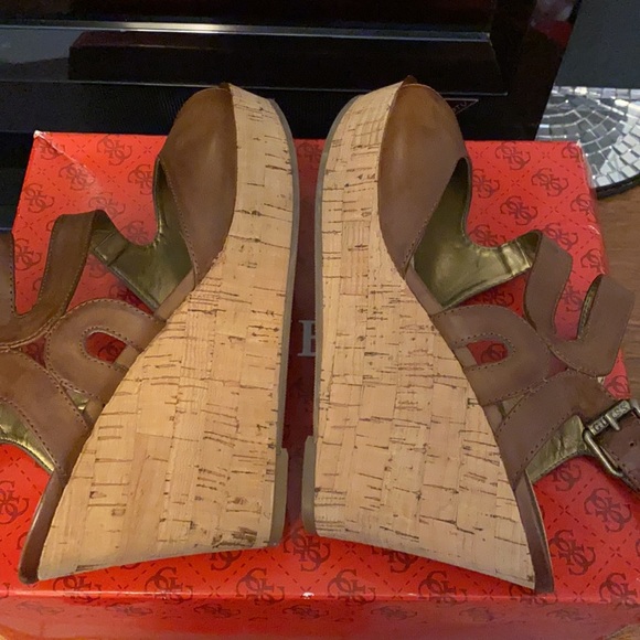 Guess Cork Wedged Heels - Picture 4 of 6